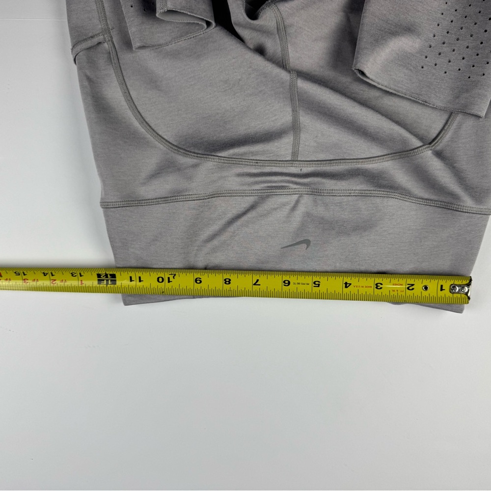 Nike Light Gray Dri-fit cropped running leggings - Picture 8 of 8